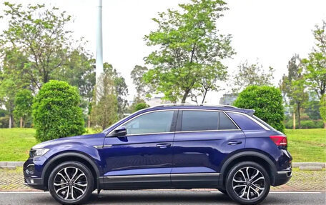 Volkswagen T-Roc I, 2022 год, 1 600 000 рублей, 8 фотография