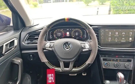 Volkswagen T-Roc I, 2022 год, 1 600 000 рублей, 15 фотография
