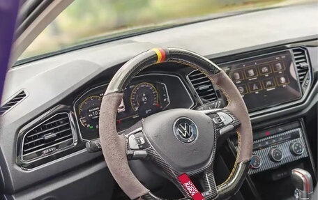 Volkswagen T-Roc I, 2022 год, 1 600 000 рублей, 14 фотография