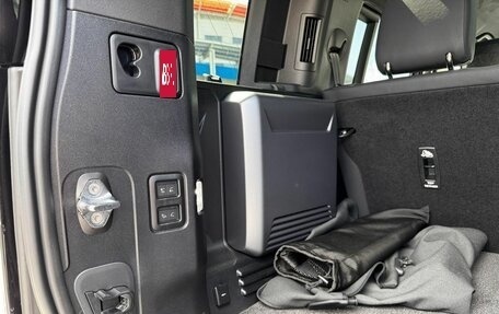 Land Rover Defender II, 2025 год, 33 900 000 рублей, 11 фотография