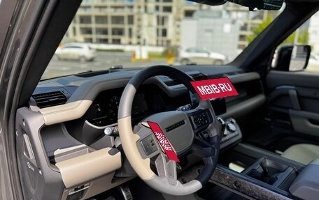 Land Rover Defender II, 2025 год, 33 900 000 рублей, 16 фотография