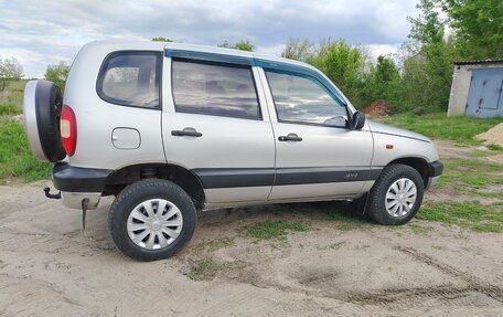 Chevrolet Niva I рестайлинг, 2004 год, 315 000 рублей, 5 фотография