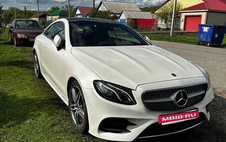 Mercedes-Benz E-Класс, 2018 год, 3 990 000 рублей, 2 фотография