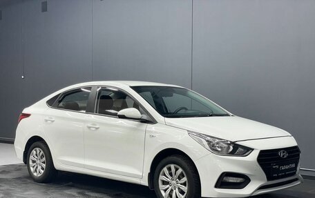 Hyundai Solaris II рестайлинг, 2018 год, 1 050 000 рублей, 3 фотография