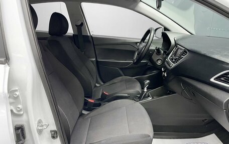 Hyundai Solaris II рестайлинг, 2018 год, 1 050 000 рублей, 13 фотография