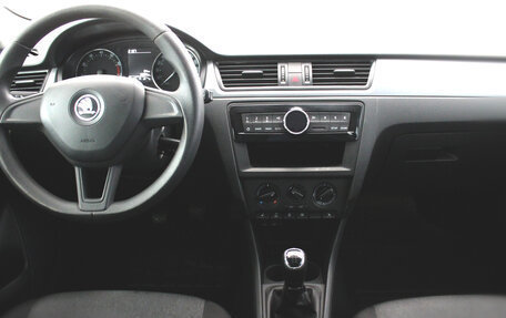 Skoda Rapid I, 2016 год, 835 000 рублей, 11 фотография
