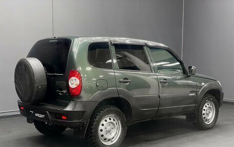 Chevrolet Niva I рестайлинг, 2018 год, 880 000 рублей, 6 фотография