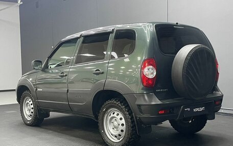 Chevrolet Niva I рестайлинг, 2018 год, 880 000 рублей, 4 фотография