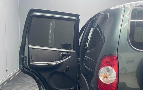 Chevrolet Niva I рестайлинг, 2018 год, 880 000 рублей, 13 фотография