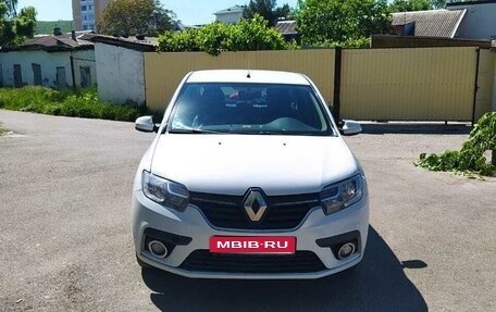 Renault Logan II, 2020 год, 650 000 рублей, 1 фотография