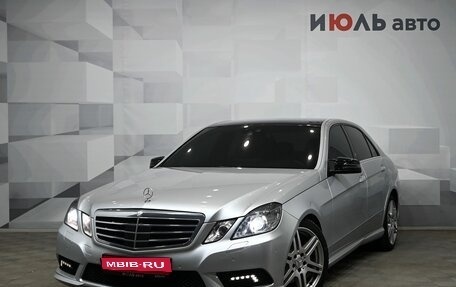 Mercedes-Benz E-Класс, 2011 год, 1 995 000 рублей, 1 фотография