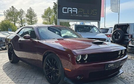 Dodge Challenger III рестайлинг 2, 2022 год, 8 470 000 рублей, 3 фотография