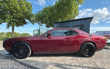 Dodge Challenger III рестайлинг 2, 2022 год, 8 470 000 рублей, 8 фотография