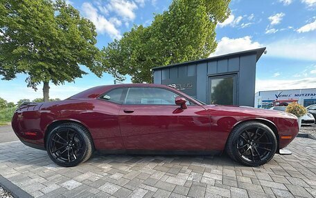 Dodge Challenger III рестайлинг 2, 2022 год, 8 470 000 рублей, 9 фотография