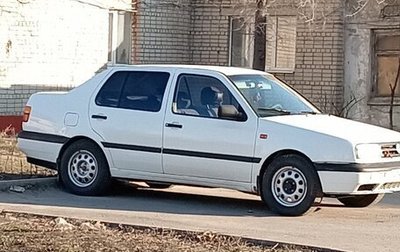 Volkswagen Vento, 1993 год, 280 000 рублей, 1 фотография