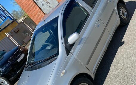 Toyota Vitz, 2000 год, 335 000 рублей, 2 фотография