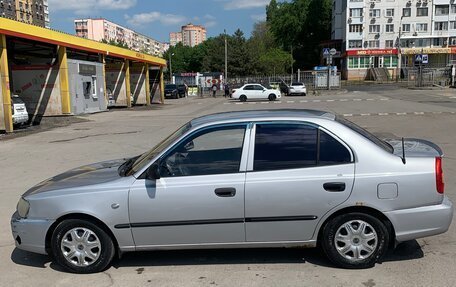 Hyundai Accent II, 2004 год, 400 000 рублей, 3 фотография