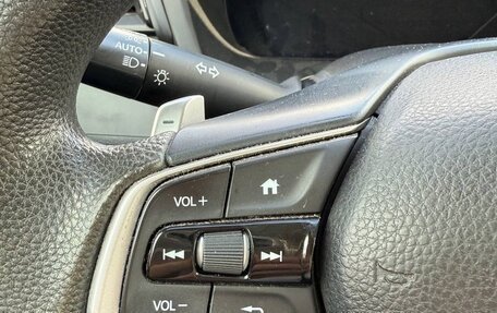 Honda Insight III, 2019 год, 1 850 000 рублей, 11 фотография