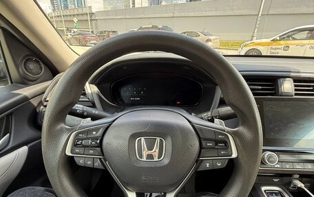 Honda Insight III, 2019 год, 1 850 000 рублей, 9 фотография