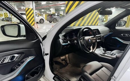 BMW 3 серия, 2021 год, 1 300 000 рублей, 3 фотография