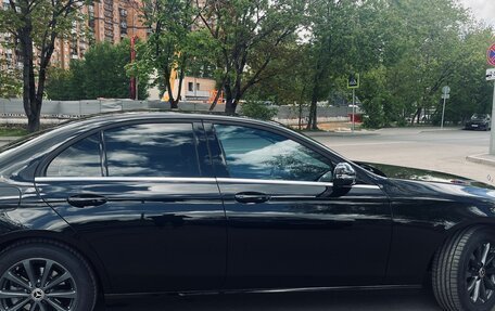 Mercedes-Benz E-Класс, 2018 год, 3 200 000 рублей, 8 фотография