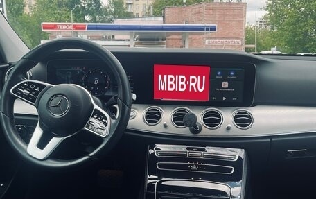 Mercedes-Benz E-Класс, 2018 год, 3 200 000 рублей, 2 фотография