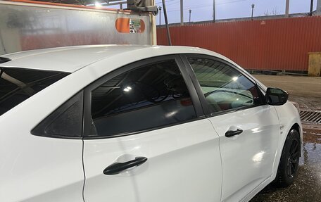 Hyundai Solaris II рестайлинг, 2015 год, 990 000 рублей, 12 фотография