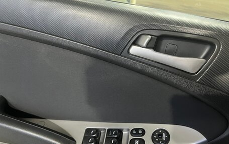 Hyundai Solaris II рестайлинг, 2015 год, 990 000 рублей, 18 фотография