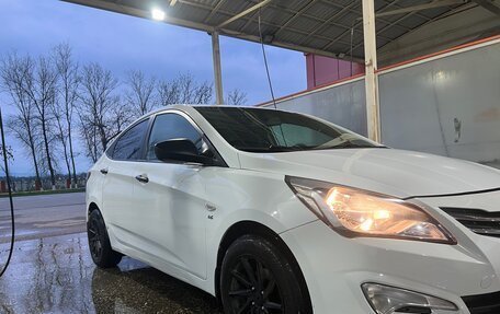Hyundai Solaris II рестайлинг, 2015 год, 990 000 рублей, 22 фотография