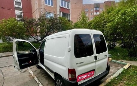 Peugeot Partner II рестайлинг 2, 2011 год, 520 000 рублей, 4 фотография