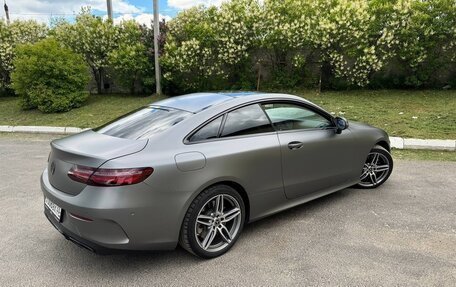 Mercedes-Benz E-Класс, 2019 год, 5 800 000 рублей, 4 фотография