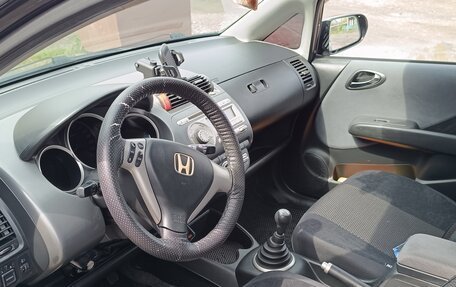 Honda Jazz I рестайлинг, 2006 год, 630 000 рублей, 3 фотография