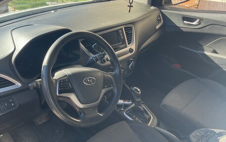 Hyundai Solaris II рестайлинг, 2019 год, 1 190 000 рублей, 8 фотография