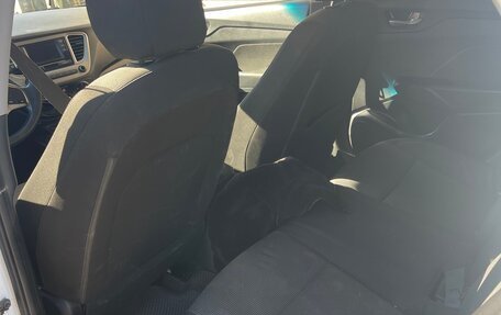 Hyundai Solaris II рестайлинг, 2019 год, 1 190 000 рублей, 9 фотография