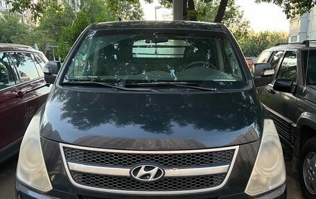 Hyundai Grand Starex Grand Starex I рестайлинг 2, 2008 год, 850 000 рублей, 2 фотография