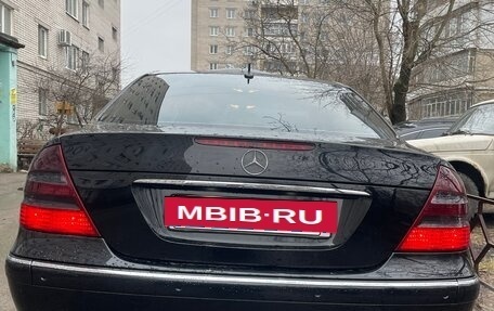 Mercedes-Benz E-Класс, 2005 год, 1 150 000 рублей, 3 фотография