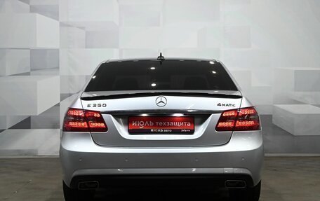 Mercedes-Benz E-Класс, 2011 год, 1 995 000 рублей, 5 фотография