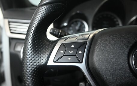 Mercedes-Benz E-Класс, 2011 год, 1 995 000 рублей, 16 фотография