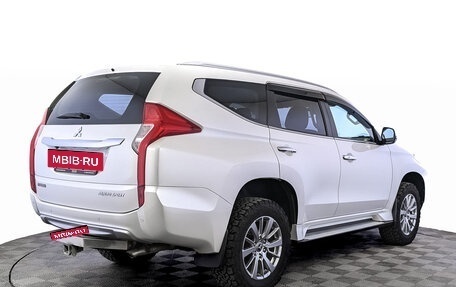 Mitsubishi Pajero Sport III рестайлинг, 2019 год, 3 250 000 рублей, 5 фотография