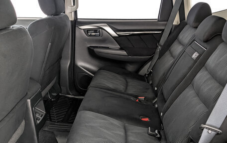 Mitsubishi Pajero Sport III рестайлинг, 2019 год, 3 250 000 рублей, 18 фотография
