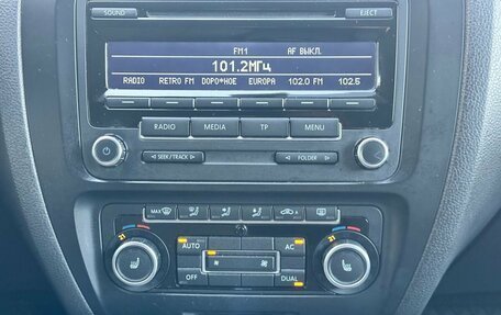 Volkswagen Jetta VI, 2012 год, 1 199 000 рублей, 14 фотография