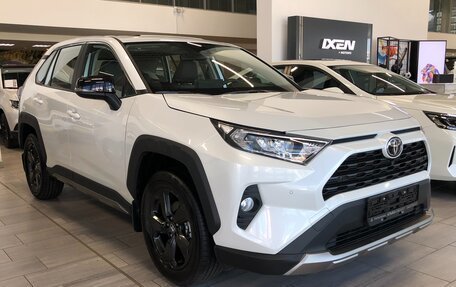 Toyota RAV4, 2023 год, 4 890 000 рублей, 5 фотография