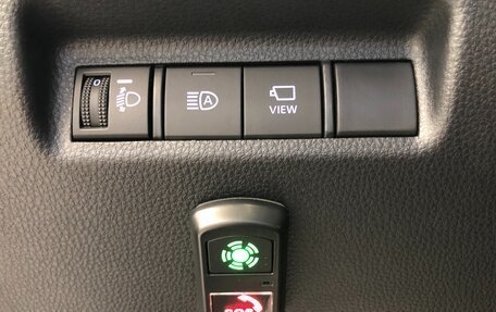 Toyota RAV4, 2023 год, 4 890 000 рублей, 15 фотография