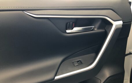 Toyota RAV4, 2023 год, 4 890 000 рублей, 23 фотография
