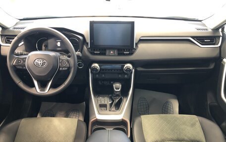 Toyota RAV4, 2023 год, 4 890 000 рублей, 30 фотография