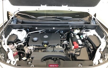 Toyota RAV4, 2023 год, 4 890 000 рублей, 26 фотография