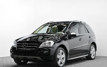 Mercedes-Benz M-Класс, 2008 год, 1 365 000 рублей, 1 фотография