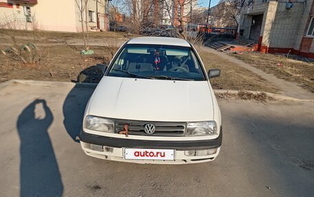 Volkswagen Vento, 1993 год, 280 000 рублей, 2 фотография