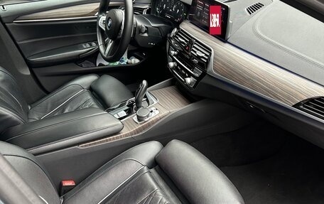 BMW 5 серия, 2019 год, 5 390 000 рублей, 15 фотография