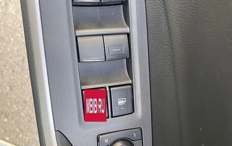 Toyota RAV4, 2021 год, 2 580 090 рублей, 13 фотография